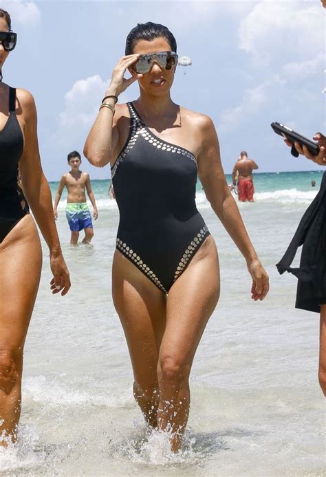 Beach Babe Kourtney Kardashian Shows Off Her Killer Body In Completely