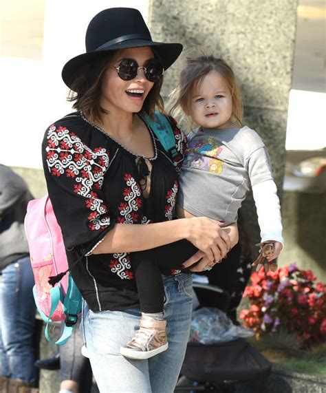 Jenna Dewan Tatum And Daughter Everly In Studio City The Hollywood Gossip