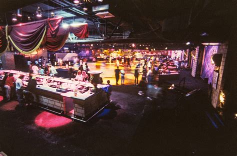 The Roxy Awesome Photos From 1990s Mega Nyc Skate Club New York
