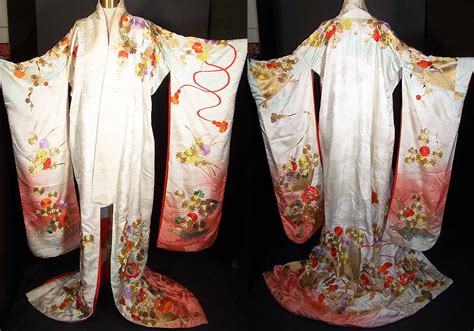 Japanese Gold Floral Fan Embroidered Uchikake Wedding Kimono