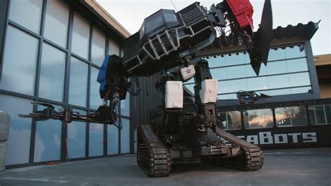 Jay Leno Pilots A 25 Million Giant Fighting Robot