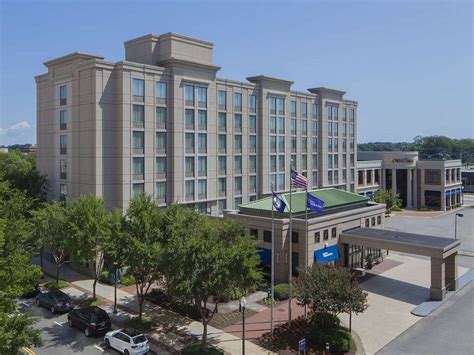 Hilton Garden Inn Virginia Beach Town Center Updated 2021 Prices Reviews And Photos Hotel