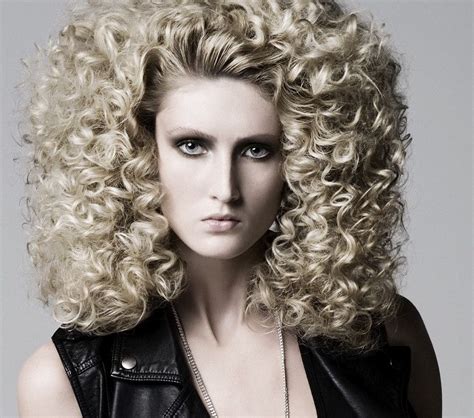 Pin By Le Pèpi Thierry On Fun Big Hair Permed Hairstyles Big Blonde
