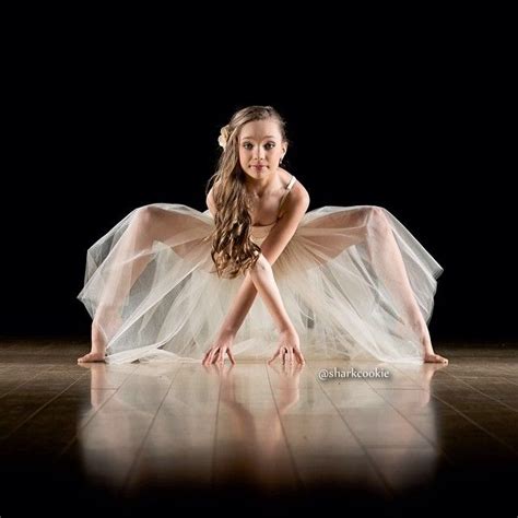 Maddie Ziegler By Sharkcookie Maddieziegler Dancemoms Sharkcookie