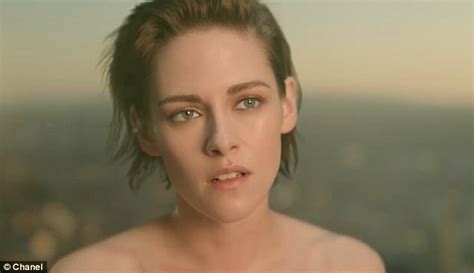 Natural Beauty Kristen Stewart Strips Totally Naked As Bandages Unravel