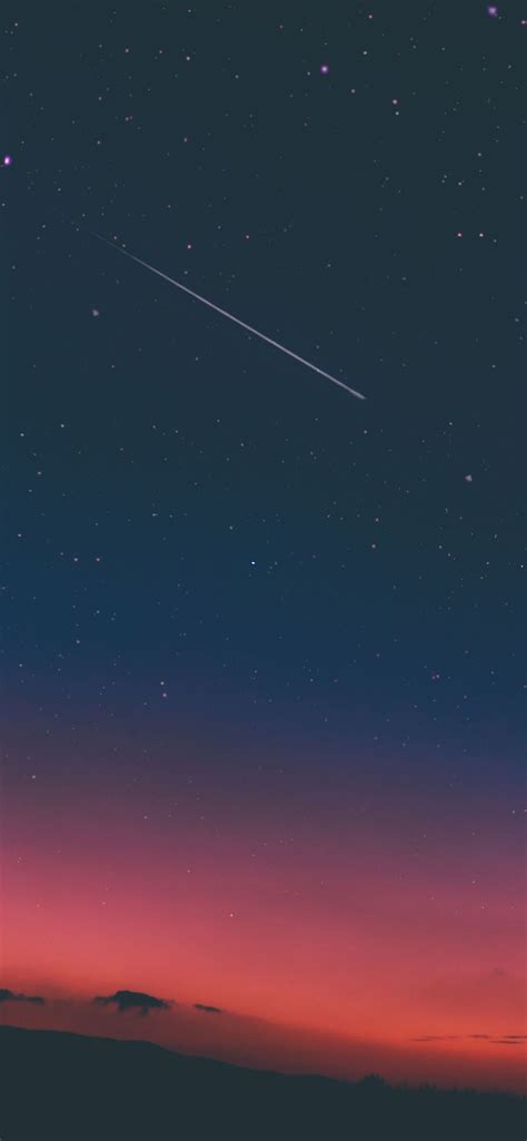 Shooting Star In Night Sky Iphone 12 Wallpapers Free Download