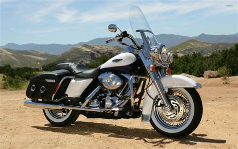 Harley Davidson Road King Classic Wallpaper Motorcycle Wallpapers 2959