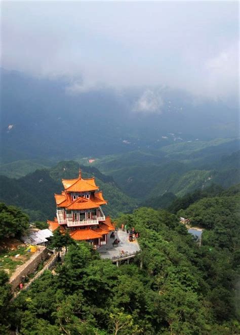 Baiyun Mountain Guangzhou China Temple Beautiful Places Guangzhou