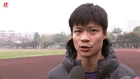 Although su is not from a sporting family, he inherited good sports genes. Su Bingtian 60M 6.49 HD + Interview (Chengdu 2021) 蘇炳添首秀奪冠 ...
