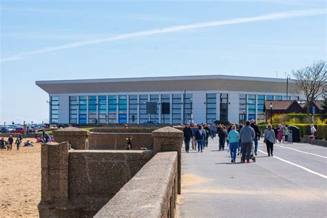 Cleethorpes Leisure Centre © Oliver Mills Cc By Sa20 Geograph