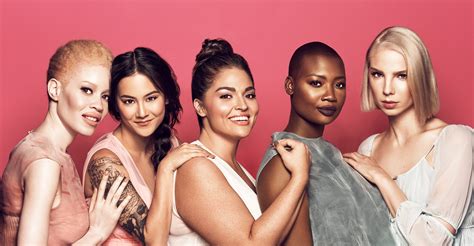 Plus Size Models In Beauty Campaigns How Ads Are More Inclusive Glamour