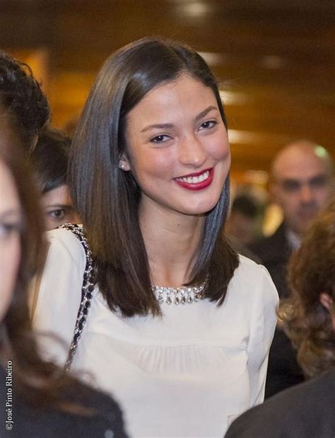 What is sara salgado's full name? Sara Salgado, apresentação Depois do Adeus | Rosto, Famosos