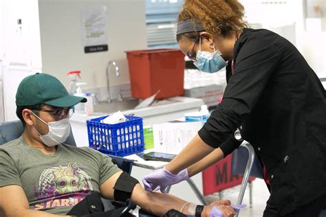 With Blood Supplies ‘critically Low Centers Seek Donations Chicago