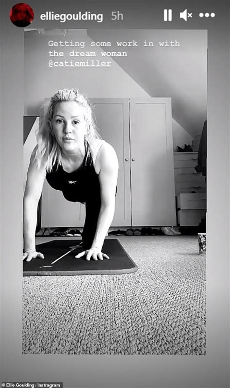 New Mum Ellie Goulding Enjoys An At Home Workout After Giving Birth To Son Arthur Daily Mail