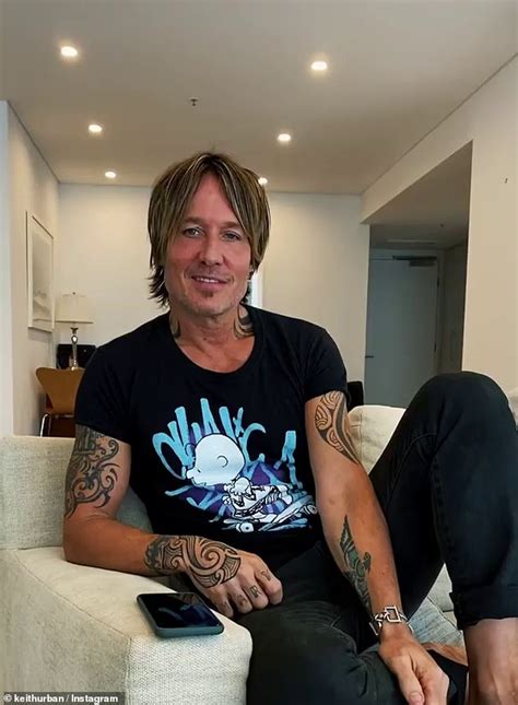 Keith Urban Shows Off New Tribal Ink Design On His Hand At The 56th