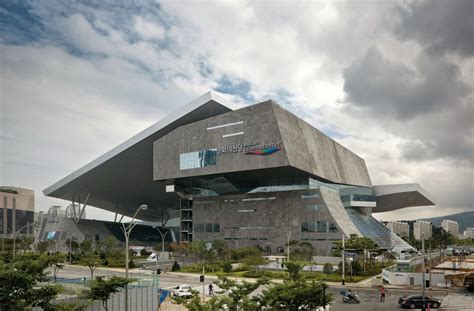 Regular contributors may earn money from their contributions. Busan Cinema Center