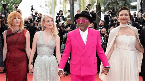 From 06 to 17 july 2021, we offer film fans a front row seat to this year's edition!. Festival de Cannes 2021 : Spikee Lee enflamme le tapis ...