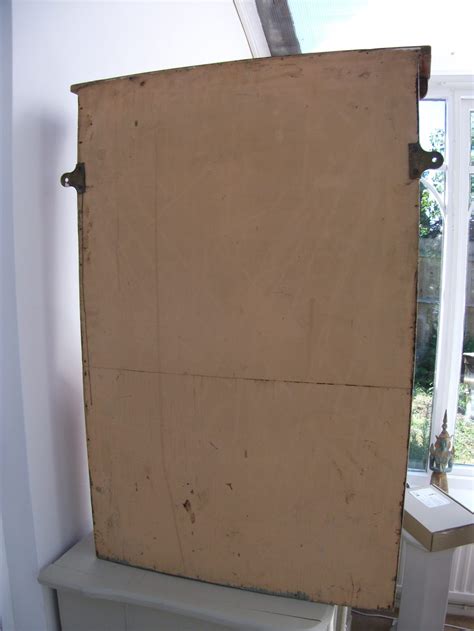 Painted pine wall cupboard, ca. ANTIQUE PINE WALL CUPBOARD - Antiques Atlas