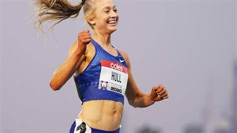 Jessica hull (born october 22, 1996) is an australian distance runner who won 3 consecutive junior australian athletics championships in. Jessica Hull wins national 5000m title | The Border Mail ...