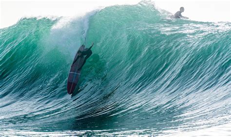 The Real Stories Behind The Internet S Most Viral Surf Shots