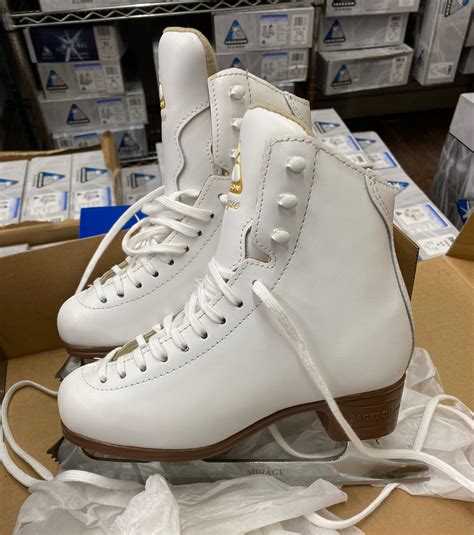 Jackson Ready To Ship Classique Figure Skates Northern Ice And Dance