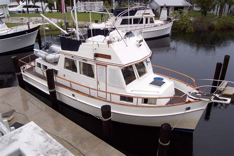 1990 Grand Banks 36 Classic Power Boat For Sale