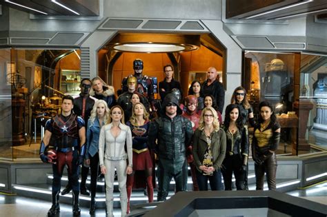 Arrowverse Crisis On Earth X The Flashsupergirllegends Of