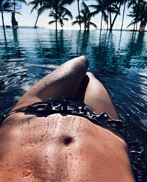 Angelina Heger Nackt Nacktbilder Playboy Nacktfotos Fakes Oben Ohne
