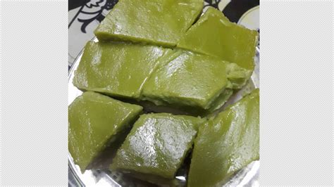1 paket serbuk kelapa kering yang akan digunakan untuk menggaul kuih lopeh 1 sudu teh pewarna hijau. Resepi Pilihan: Kuih Pulut Sekaya Paling Terliur | Iluminasi