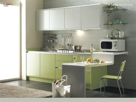 Aunque para la producción de tonos de los muebles de cocinas lacados se parte siempre de colores estándar, también es posible. Muebles de cocina modernos de colores :: Imágenes y fotos