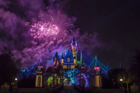 New Pixar Fireworks Show Coming To Disneyland Simplemost