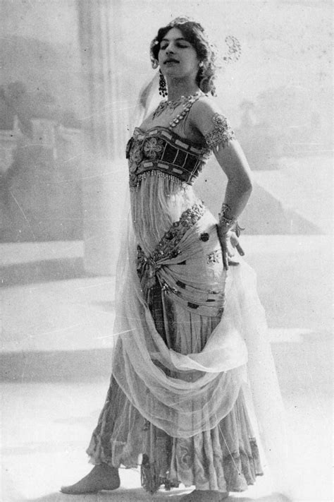 Mata Hari Hace Cien Años Ejecutaban Por Espía A La Bailarina Más Sensual Exótica E Intrigante