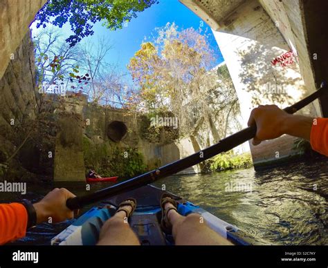 Abandoned Kayak Hi Res Stock Photography And Images Alamy