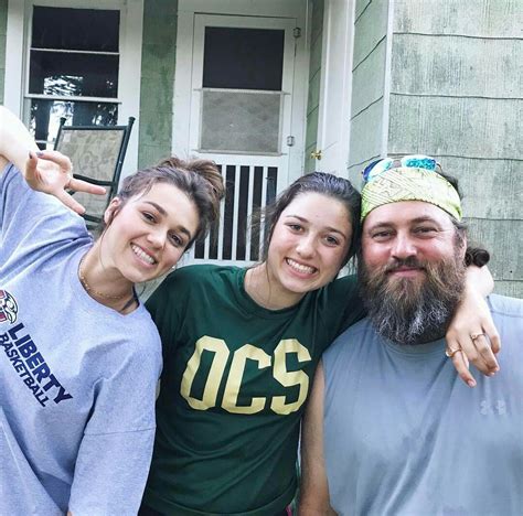 Willie Robertson With His Daughters Sadie And Bella Duck Dynasty