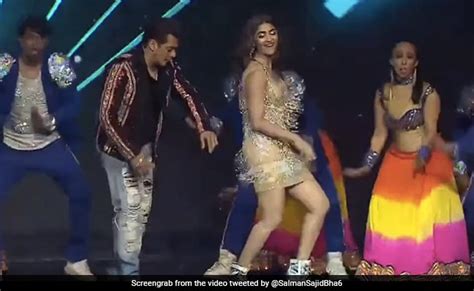 The Internet Cant Get More Than Salman Khan Failing At His Own Dance Transfer With Pooja Hegde