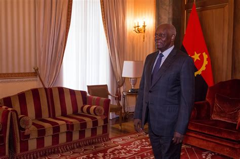 José Eduardo Dos Santos Is Stepping Down As President Of Angola After 38 Years In Power World