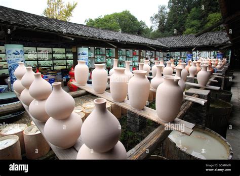 Museum Jingdezhen China Hi Res Stock Photography And Images Alamy