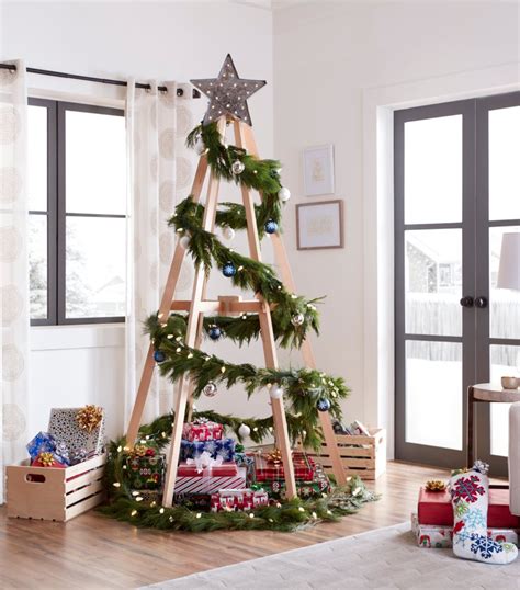20 Quirky Christmas Tree Ideas