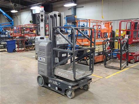 Used 2015 Genie Gr 20 Self Propelled One Person Lift For Sale In