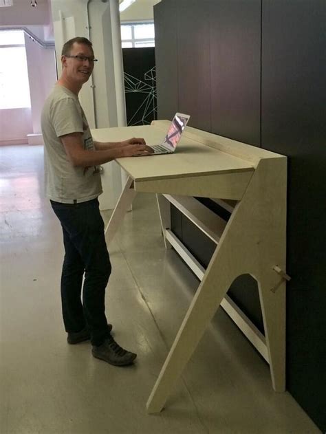 There are lots of different designs here that range from modifying an existing piece of furniture to building a whole new piece. diy standing desk plans-#diy #standing #desk #plans Please ...