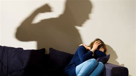 Domestic Violence Rises At Christmas Psni Statistics Show Bbc News