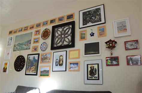 The Best Way To Hang Grouped Photo Frames Frame Up Studios