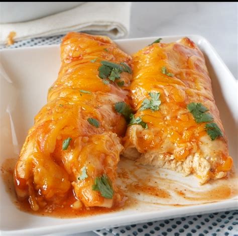 Sour Cream Chicken Enchiladas Easy To Make And Absolutely Delicious