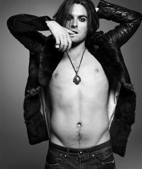 Whole Lotta Sexy Right There Love Kevin Zegers Gorgeous Body