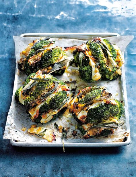 Zucchini has a terrific neutral can't wait to cook this tomorrow, going the frozen cauliflower version. Sage and halloumi roasted broccoli with caramelised leeks | Recipe in 2020 | Food recipes, Food ...