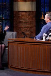 Anne Hathaway Late Night With Seth Meyers Celebmafia