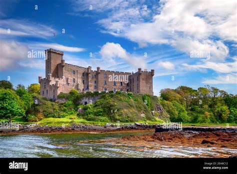 Dunvegan Castle On The Isle Of Skye Scotland Stock Photo Alamy