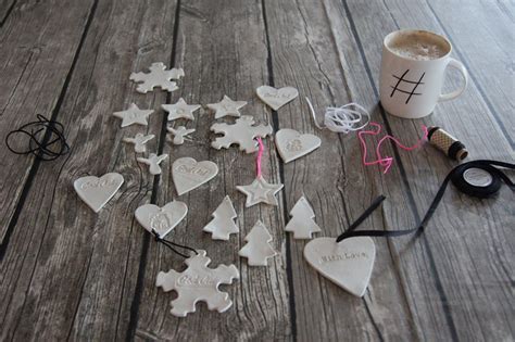 De mest spennende kalendrene lager du utvilsomt selv. Junes Dagbok: LAG JULEPYNT AV LEIRE!