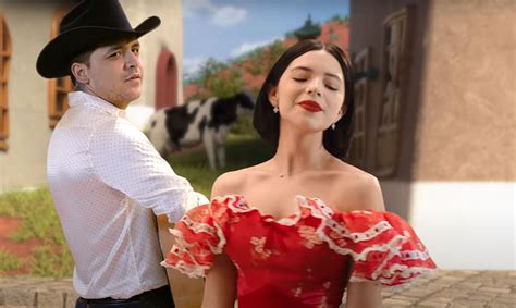 Ángela aguilar álvarez (los ángeles, california, 8 de octubre de 2003), conocida como ángela aguilar, es una cantante mexicana de música mariachi nacida en estados unidos mientras su madre acompañaba a su padre, pepe aguilar, de gira. Ángela Aguilar rechaza a Christian Nodal y se desata la ...