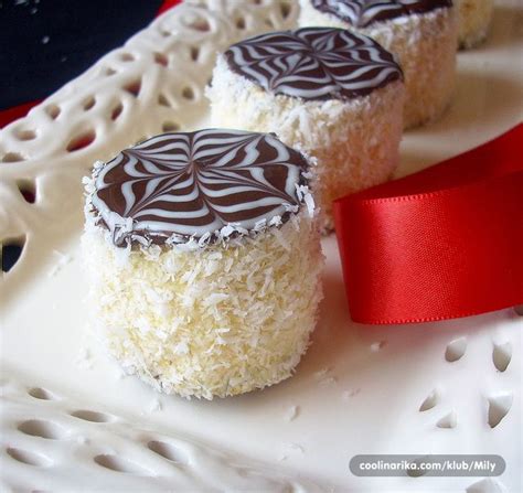 Ruske Kape — Coolinarika Cake Baking Recipes Sweet Recipes Desserts